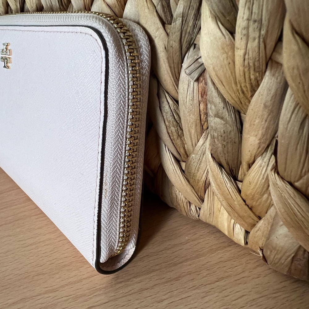 Tory Burch Light Pink Wallet - Picture 3 of 12